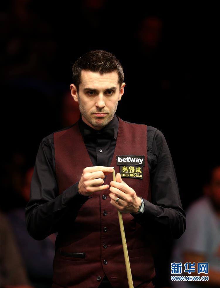 若季后赛今日开打：湖人vs灰熊，掘金vs勇士，火箭战船／狼21350.