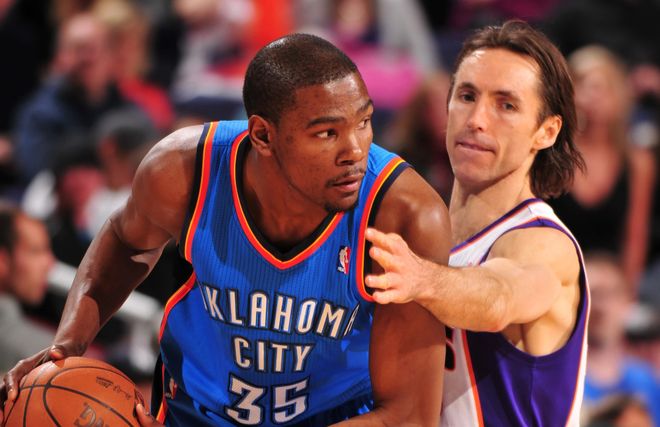 范德法特：就1个德国人在那昆滕-廷贝尔还回传，他似乎是色盲