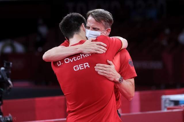 在足球比赛 在足球比赛